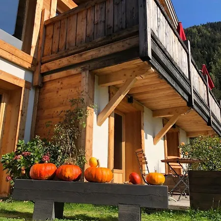 Chalet Chalet Beurre Noisette&spa Face Aux Aiguilles De *
